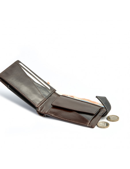 Americano con broche y monedero